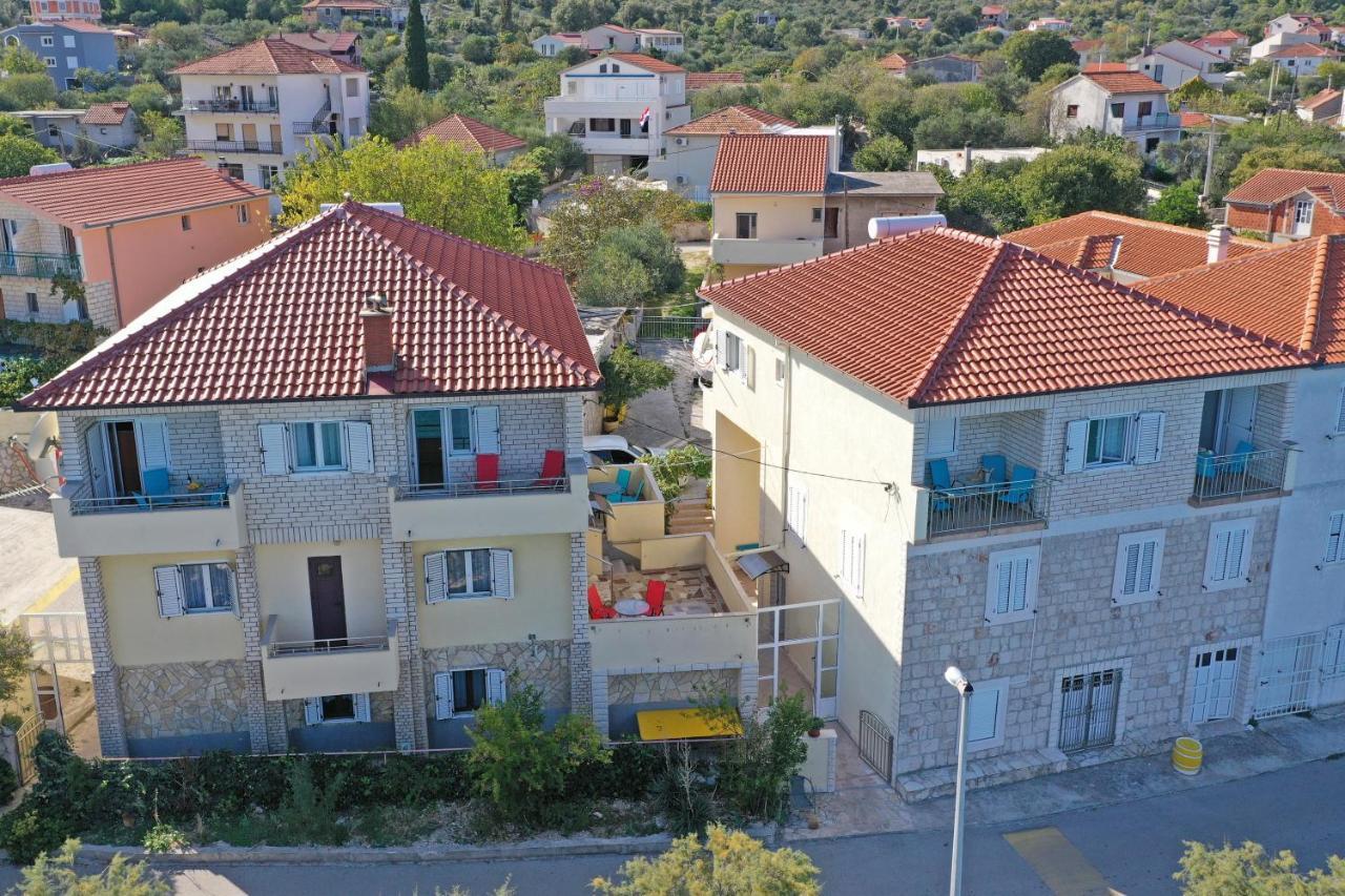 Apartments Babin Вінішчє Екстер'єр фото